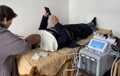 美容院小氣泡機(jī)器多少錢一臺(tái)？小氣泡機(jī)器價(jià)格_小氣泡儀器價(jià)位