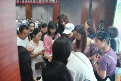 如何學(xué)習(xí)皮膚管理？韓式皮膚管理培訓(xùn)_澳瑪皮膚管理學(xué)校